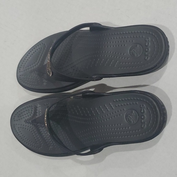 CROCS Embellished Platform Thong Sandals Size 9 WORN ONCE - Picture 2 of 8